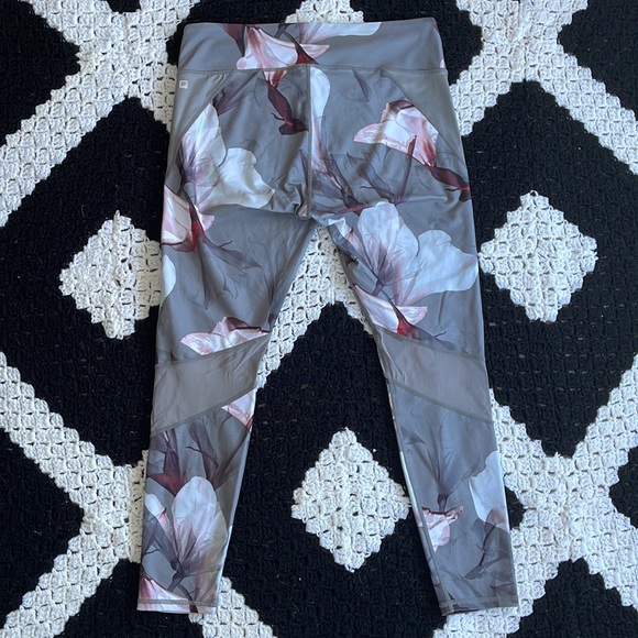 Patterned Fabletic Legging - Picture 5 of 7